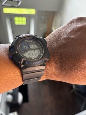 Black Shock Resistant Smartwatch